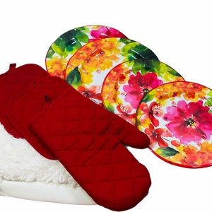 Pier One Imports 4 Plate Bundle